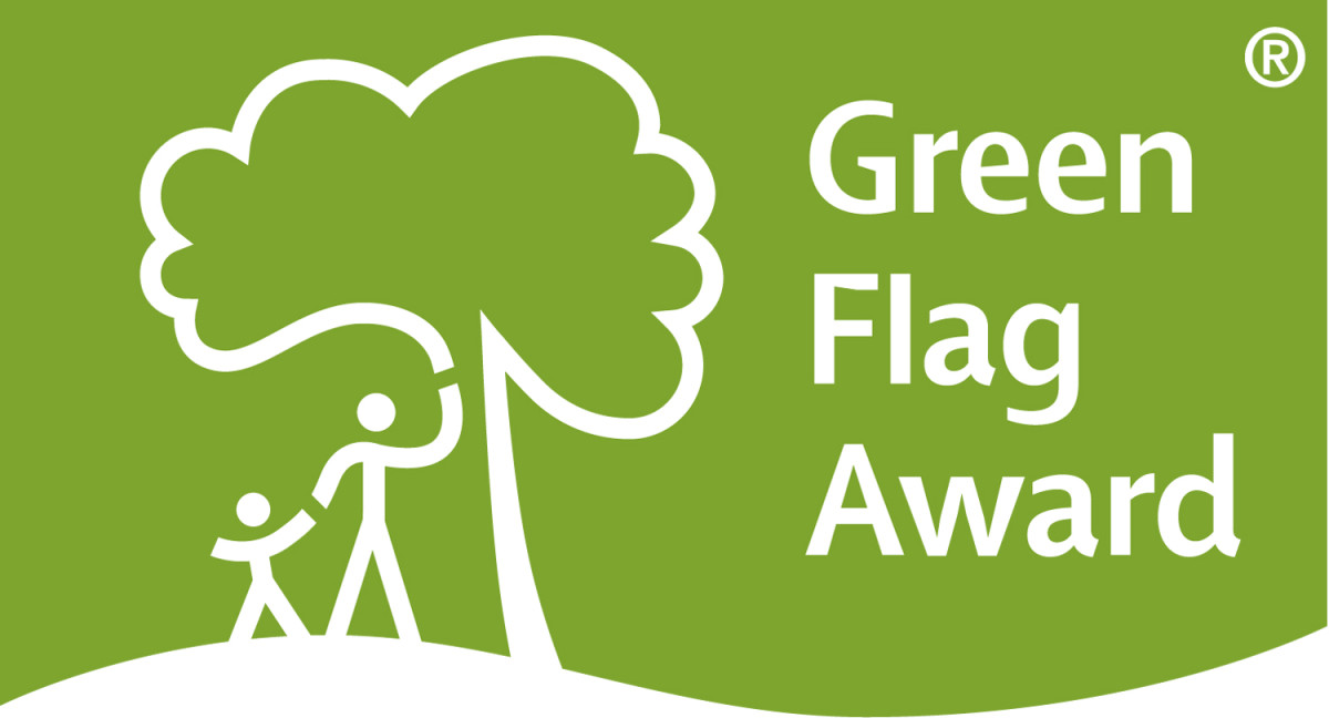Green Flag Award for the 4th Year Play Lane Millennium Green
